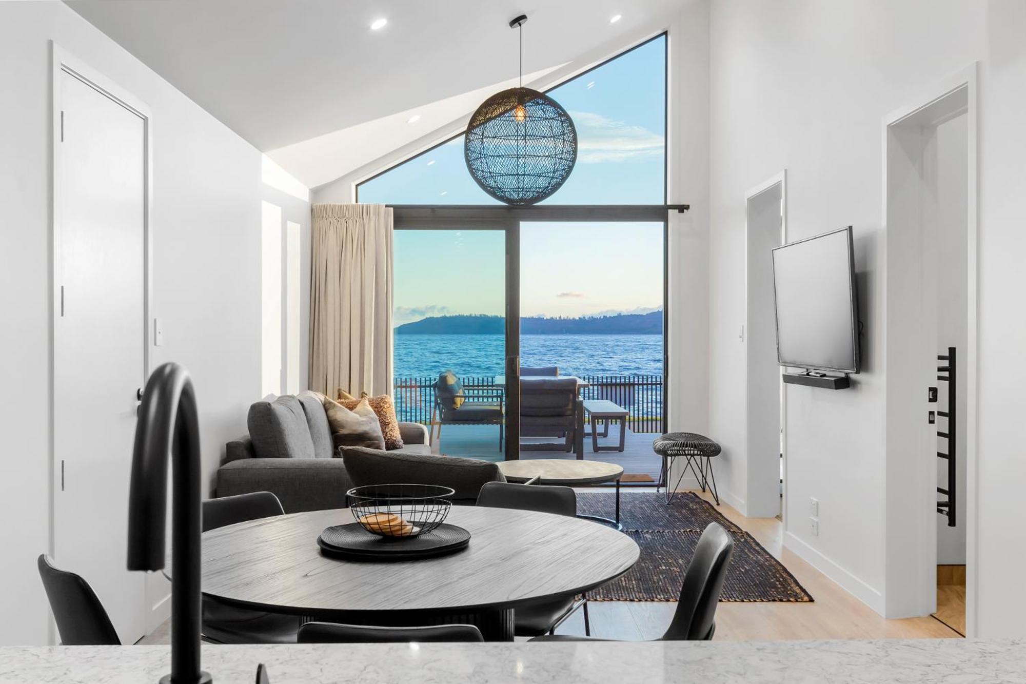 Absolute Lakefront House Taupo Luaran gambar
